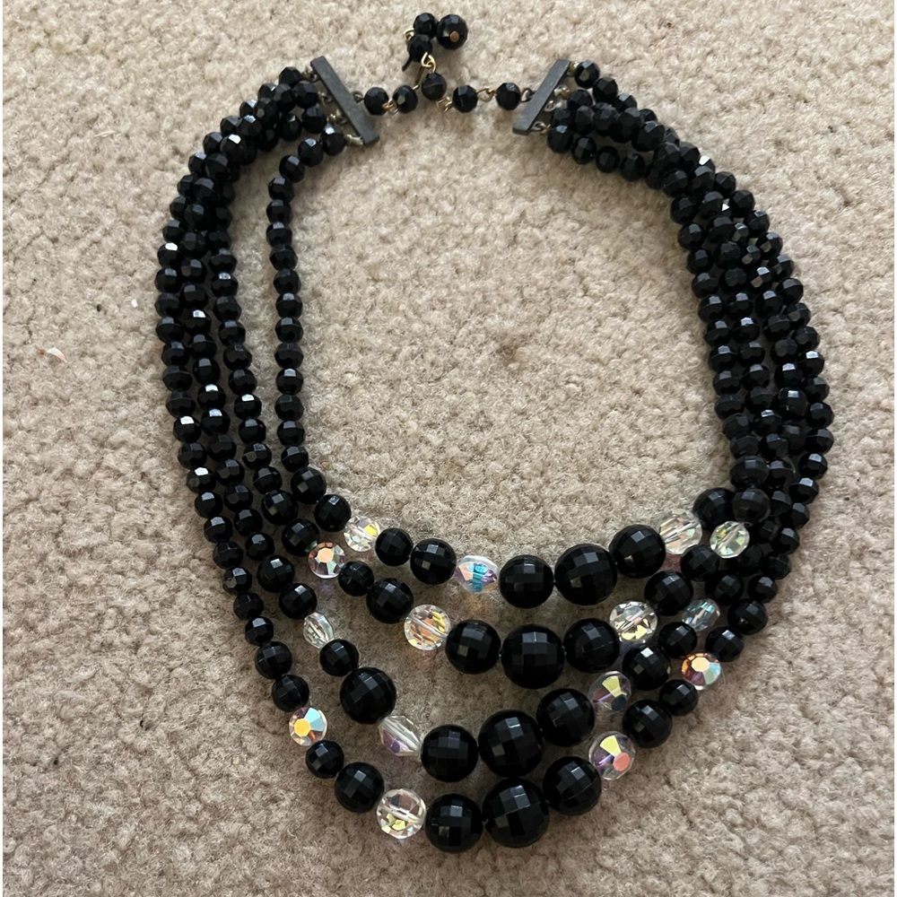 Vintage needed triple necklace in black and clear.